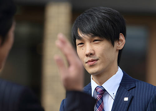 人々かけがえのない人財